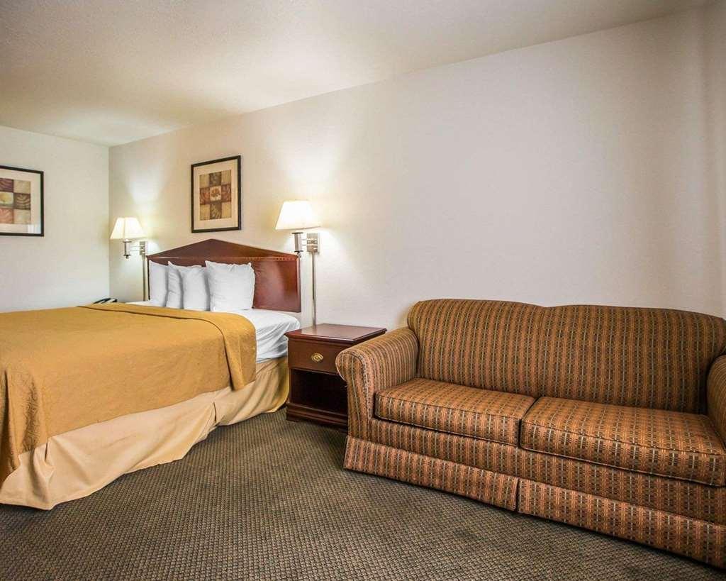 Quality Inn Peru Near Starved Rock State Park Стая снимка