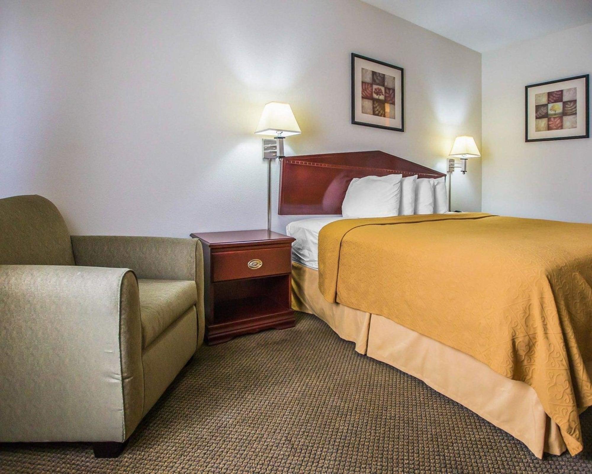 Quality Inn Peru Near Starved Rock State Park Екстериор снимка