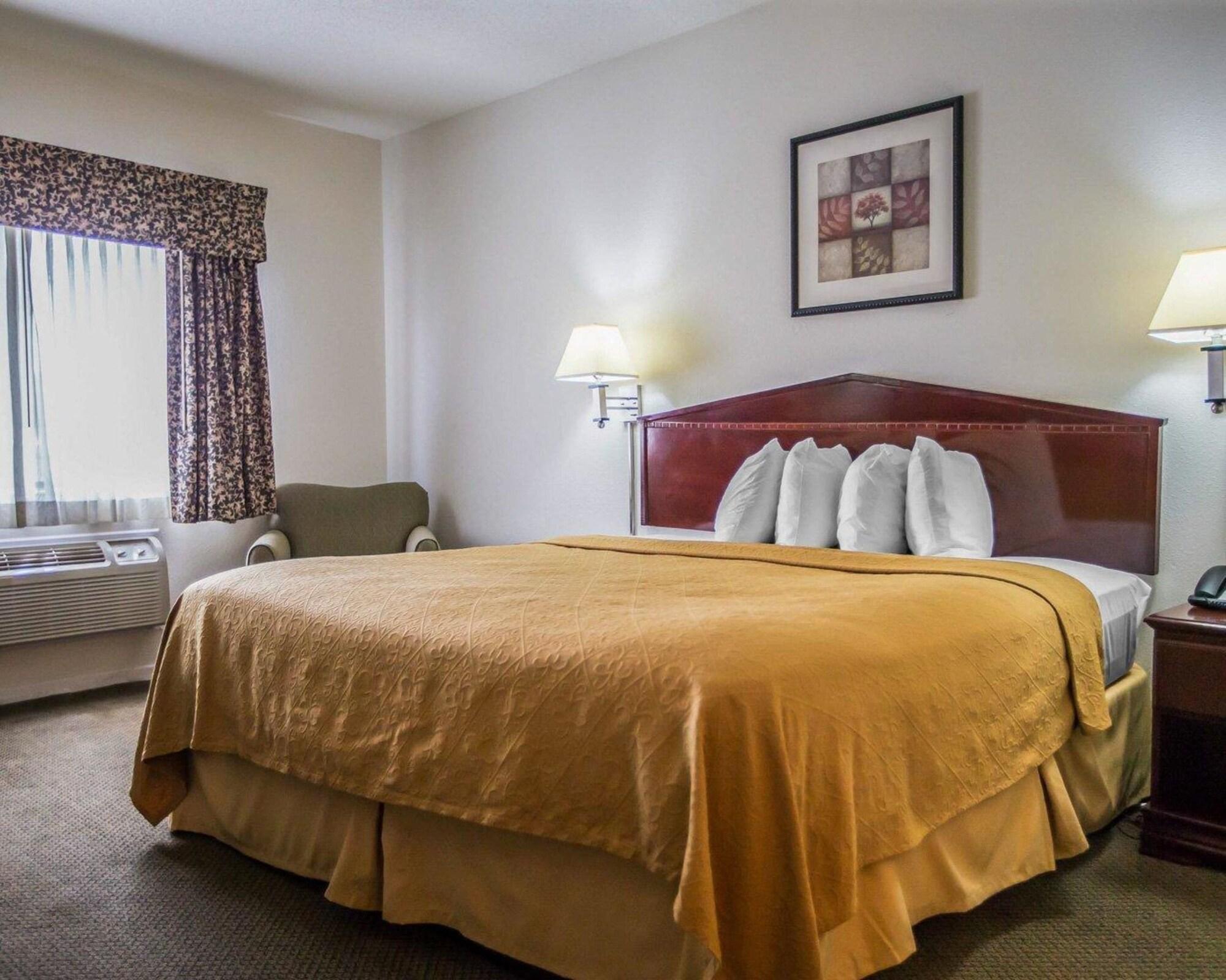 Quality Inn Peru Near Starved Rock State Park Екстериор снимка