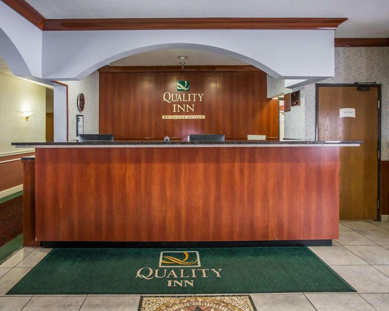 Quality Inn Peru Near Starved Rock State Park Екстериор снимка