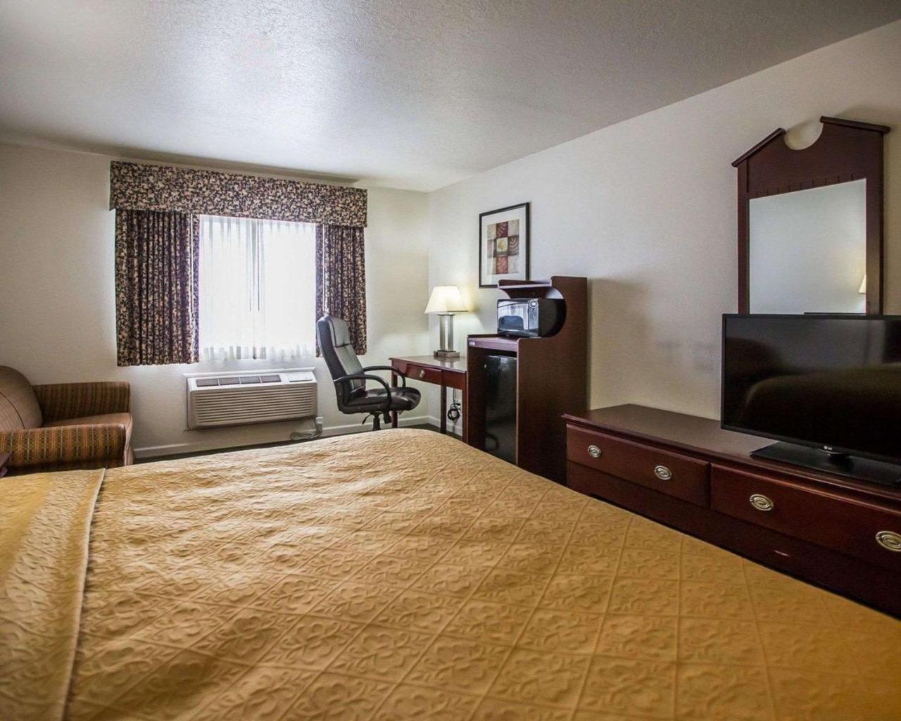 Quality Inn Peru Near Starved Rock State Park Екстериор снимка