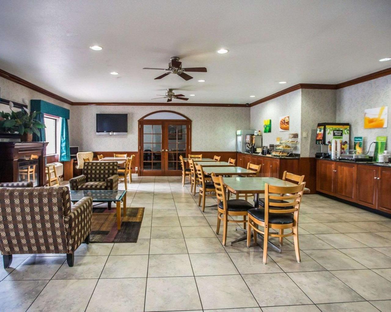 Quality Inn Peru Near Starved Rock State Park Екстериор снимка